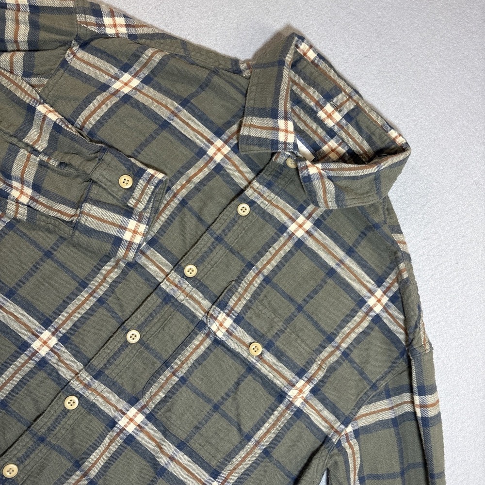 American Eagle Shirt Mens Small Green Red White Plaid Flannel Super Soft Cotton